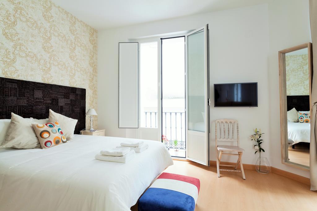 Hostly Acetres 1A Loft In City Center, Comunal Terrace, Fibre,Parking Optional Sevilha Exterior foto